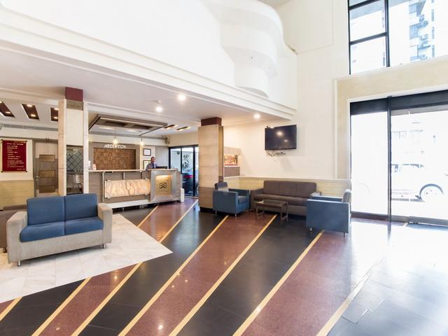 Hotel The Westend Ahmedabad Bagian luar foto